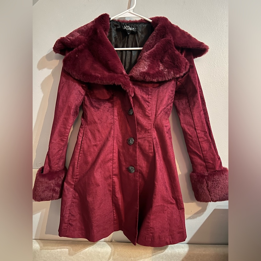 Widow dolls kill immortal covenant velvet coat